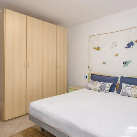 Prázdninový dům Casa Gio: Beachside Oasisgarden - Porto Frailis *